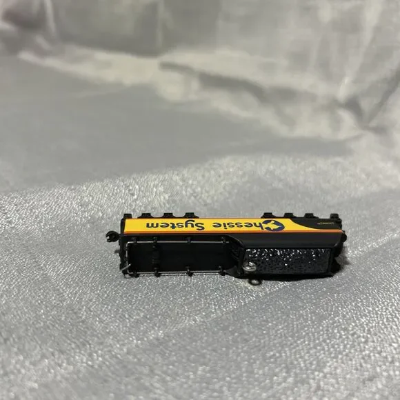2001 Hallmark Lionel Chessie Steam Special Tender Diecast Train Ornament Box - Picture 6 of 9